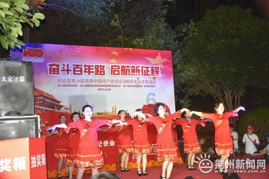 常州机场安检 连续拦截烟花爆竹